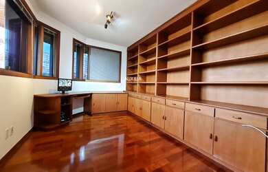 Imagem 9: Casa de Alto Padrão para Venda ou Locação em Sorocaba no Jardim Emília