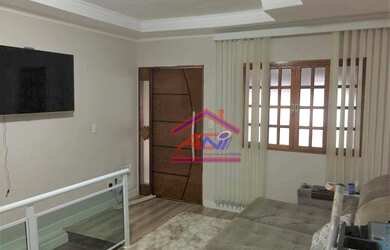 Imagem: A casa à venda possui 3 Dormitórios, 2 Banheiros, 2 Vagas