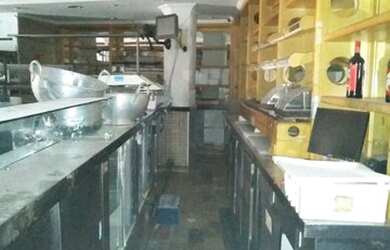 Imagem 8: Prédio, 372 m² - vendo por R$ 1.700.000 ou aluguo por R$ 6.000/mês...