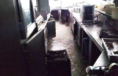 Imagem 3: Prédio, 372 m² - vendo por R$ 1.700.000 ou aluguo por R$ 6.000/mês...