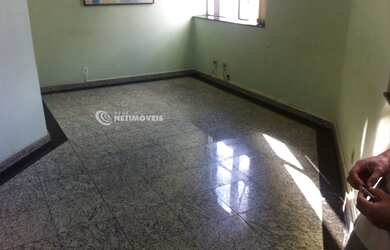 Imagem: O depósito possui 25m² de Área e está localizado em Santo