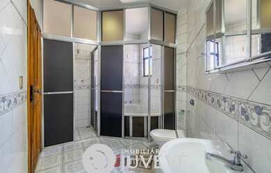 Imagem 16: IMOBILIARIA JUVEVÊ VENDE RESIDENCIA BACACHERI JARDIM SOCIAL4 DORM PRX DREAMLAND COMERCIAL