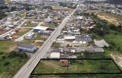 Imagem: O terreno possui 4.378m² de Área e está localizado em Penha