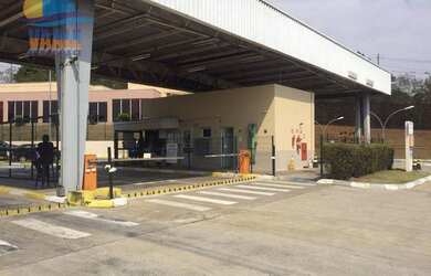 Imagem: O depósito possui 5 Vagas na garagem e 1154m² de Área e está