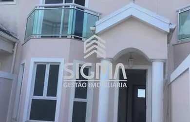 Imagem: A casa possui 2 Dormitórios, 3 Banheiros, 1 Vaga na garagem