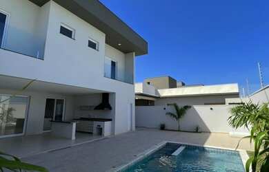 Imagem: A casa em condomínio possui 3 Dormitórios, 5 Banheiros, 4