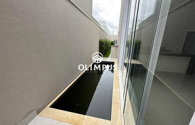 Imagem 1: Belíssima casa de luxo no condomínio Golden Village