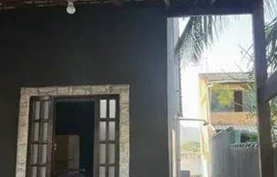 Imagem: A casa possui 3 Dormitórios, 3 Banheiros, 1 Vaga na garagem