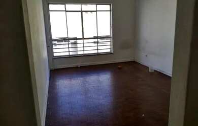 Imagem: O apartamento possui 3 Dormitórios, 2 Banheiros, 100m² de