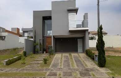 Imagem: A casa em condomínio possui 3 Dormitórios, 4 Banheiros, 4