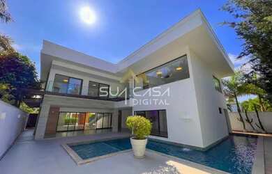 Imagem: A casa em condomínio possui 4 Dormitórios, 5 Banheiros, 3