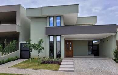 Imagem: A casa em condomínio possui 3 Dormitórios, 4 Banheiros, 4