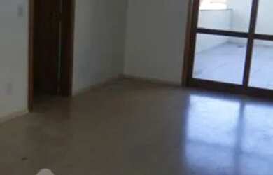 Imagem: O apartamento possui 3 Dormitórios, 1 Banheiro, 2 Vagas na