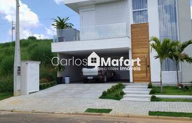 Imagem: A casa em condomínio possui 3 Dormitórios, 3 Banheiros, 5