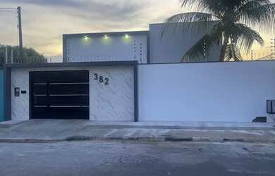 Imagem 1: Vendo casa no Jóquei Clube