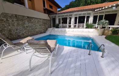 Imagem 10: Casa condomínio Portogalo dentro canal da Marina - churrasqueira - lancha...