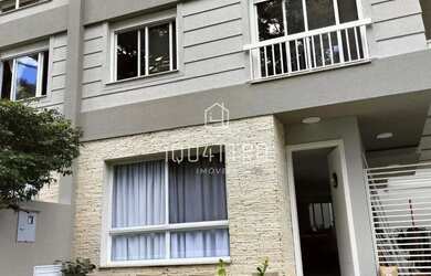 Imagem: A casa em condomínio possui 3 Dormitórios, 4 Banheiros, 2