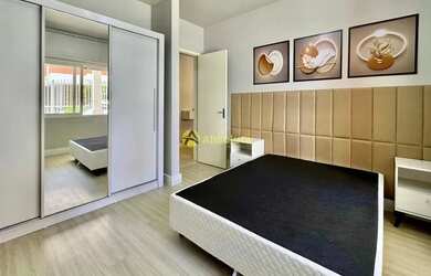 Imagem 11: Junto a praça Flávio e a poucos metros do mar