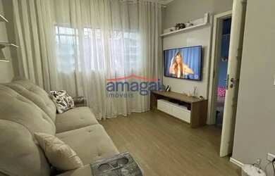 Imagem: A casa possui 2 Dormitórios, 1 Banheiro, 1 Vaga na garagem