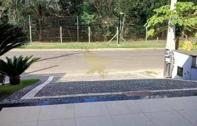 Imagem 3: Casa térrea no Real Park, 3 suítes e extensão de pergolados