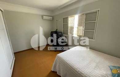 Imagem 9: Casa Residencial ou Comercial disponível para locação e venda no bairro...