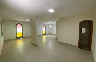 Imagem: O apartamento possui 4 Dormitórios, 3 Banheiros, 1 Vaga na