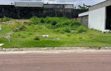 Imagem: O terreno possui 300m² de Área, Imóvel novo e está localizado