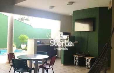 Imagem 9: Casa estilo sobrado de esquina com 3 suítes à venda, 290m² por R$ 1.700.000...