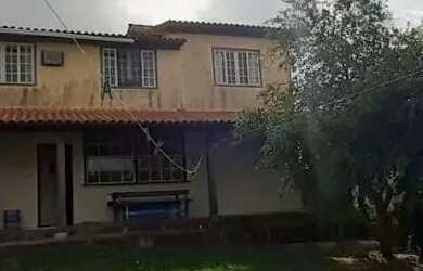 Imagem 2: Casa com 8 dormitórios à venda, 380 m² por R$ 1.700.000,00 - Piratininga...
