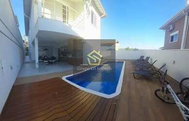 Imagem: A casa em condomínio possui 3 Dormitórios, 4 Banheiros, 4