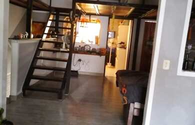 Imagem: O apartamento possui 2 Dormitórios, 1 Banheiro, 120m² de Área