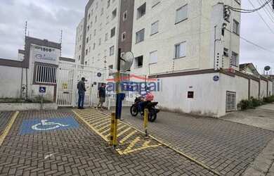 Imagem: O apartamento possui 1 Dormitório, 1 Banheiro, 1 Vaga na garagem