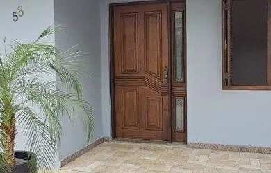 Imagem 5: Casa com 04 dormitórios, 06 vagas de garagem, edícula, no Bairro Jd....