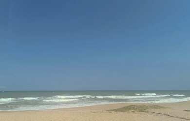 Imagem 3: Village Pé na areia. Acomodam 8 pessoas, 2 Vagas na garageme2 Dormitórios