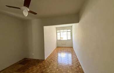Imagem: O apartamento possui 3 Dormitórios, 2 Banheiros, 100m² de