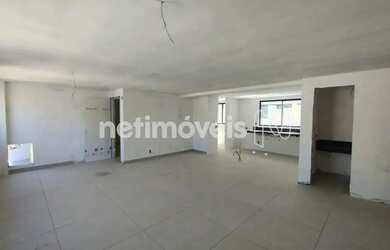 Imagem: O apartamento possui 3 Dormitórios, 3 Banheiros, 4 Vagas na