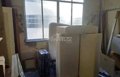 Imagem: A kitnet possui 1 Banheiro, 30m² de Área e está localizado