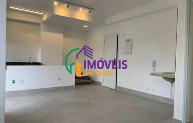 Imagem: O apartamento possui 1 Dormitório, 1 Banheiro, 1 Vaga na garagem