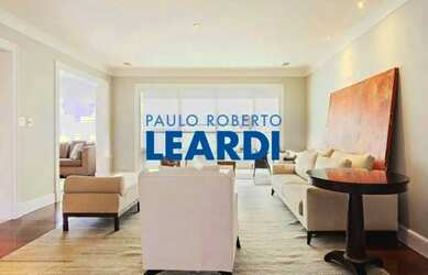 Imagem: O apartamento possui 3 Dormitórios, 5 Banheiros, 4 Vagas na