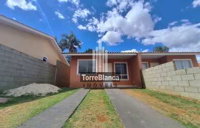 Imagem: A casa em condomínio possui 2 Dormitórios, 1 Banheiro, 2 Vagas