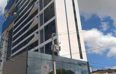 Imagem: O apartamento possui 1 Dormitório, 1 Banheiro, 1 Vaga na garagem