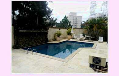 Imagem: A casa em condomínio possui 4 Dormitórios, 5 Banheiros, 4