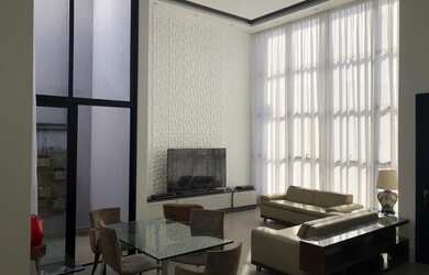 Imagem: A casa em condomínio possui 3 Dormitórios, 5 Banheiros, 4