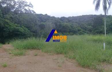 Imagem: O terreno possui 568m² de Área e está localizado em Parque