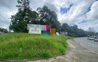 Imagem: O terreno possui 3.750m² de Área e está localizado em Atiradores