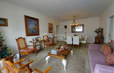 Imagem: O apartamento possui 4 Dormitórios, 4 Banheiros, 1 Vaga na