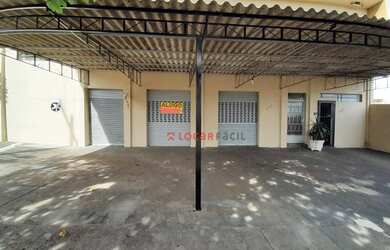 Imagem: O depósito possui 2 Vagas na garagem, 100m² de Área e está