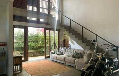 Imagem: A casa em condomínio possui 5 Dormitórios, 5 Banheiros, 5