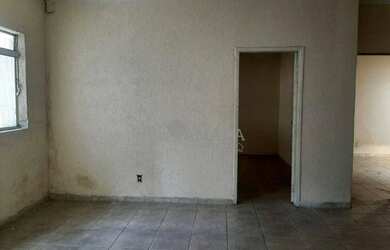 Imagem: A casa possui 3 Dormitórios, 3 Banheiros, 3 Vagas na garagem