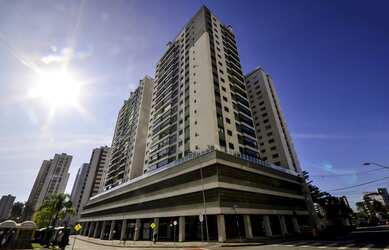 Imagem: O depósito possui 3 Vagas na garagem, 63m² de Área e está